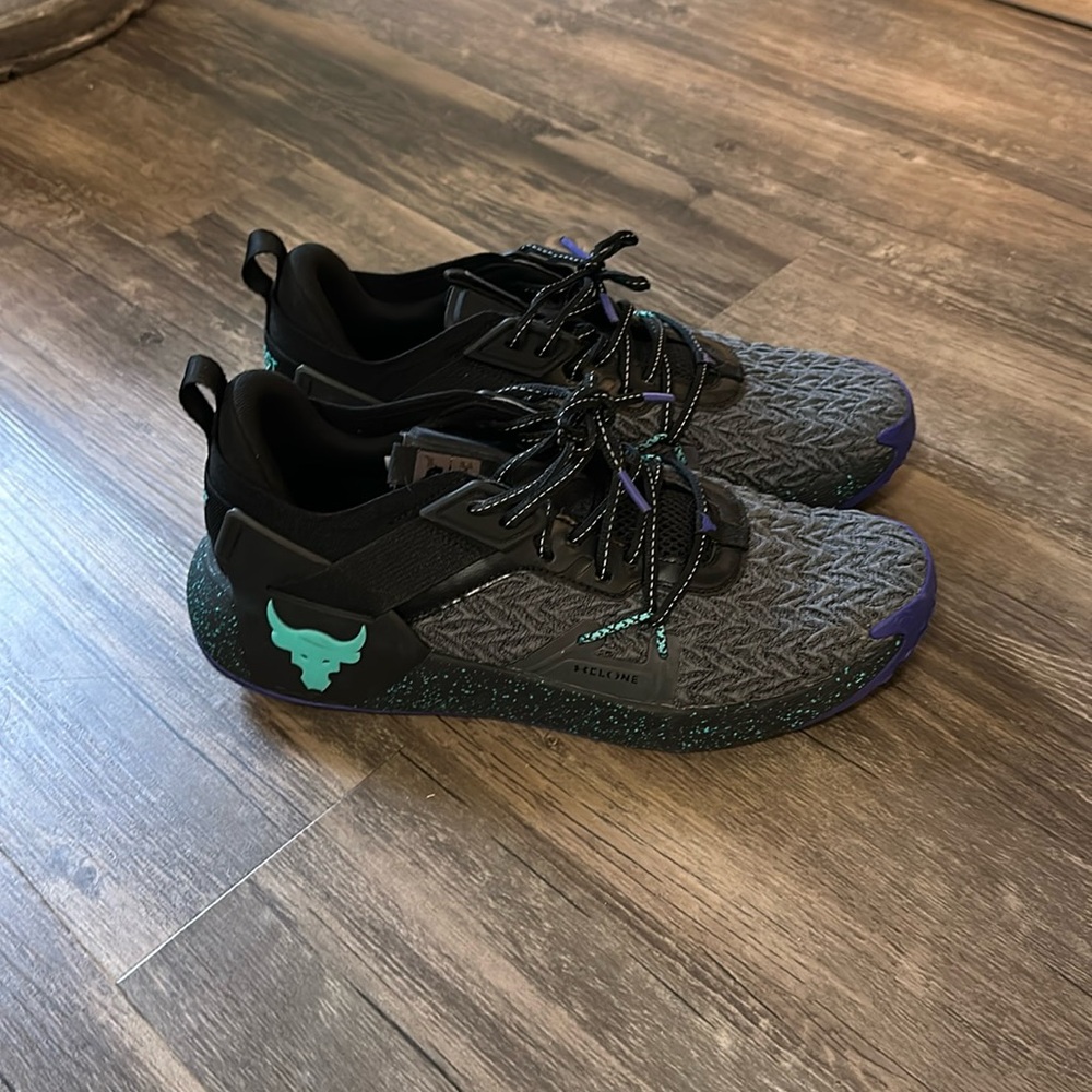 Men’s project rock training shoes , size 13 barely worn